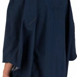 AGU Grant Regenponcho Essential Unisex - Navy Blauw - One Size - Dames & Heren - Waterdicht & Ademend 17 AGU Grant Regenponcho Essential Unisex - Navy Blauw - One Size - Dames & Heren - Waterdicht & Ademend -CeLaVi winkel 418x840 1