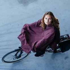 AGU Grant Regenponcho Essential Unisex - Navy Blauw - One Size - Dames & Heren - Waterdicht & Ademend 24 AGU Grant Regenponcho Essential Unisex - Navy Blauw - One Size - Dames & Heren - Waterdicht & Ademend -CeLaVi winkel 550x320 4