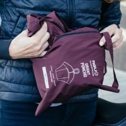 AGU Grant Regenponcho Essential Unisex - Navy Blauw - One Size - Dames & Heren - Waterdicht & Ademend 25 AGU Grant Regenponcho Essential Unisex - Navy Blauw - One Size - Dames & Heren - Waterdicht & Ademend -CeLaVi winkel 550x320 5