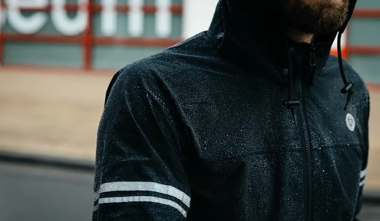 AGU Original Regenpak Essential - Geel/Zwart - XL - Dames & Heren - Waterdicht & Ademend 24 AGU Original Regenpak Essential - Geel/Zwart - XL - Dames & Heren - Waterdicht & Ademend - Afbeelding 22