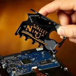Merkloos Ninja Wallet Creditcard Tool / 18-IN-1 NINJA-TOOL Voor In Je Portemonnee -CeLaVi winkel 550x330 3