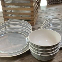 RJRoyal Living RJRQuality Camping Servies - 12 Delig – 100% Melamine Servies Set – Campingservies – Melamine Borden -CeLaVi winkel 550x378 4