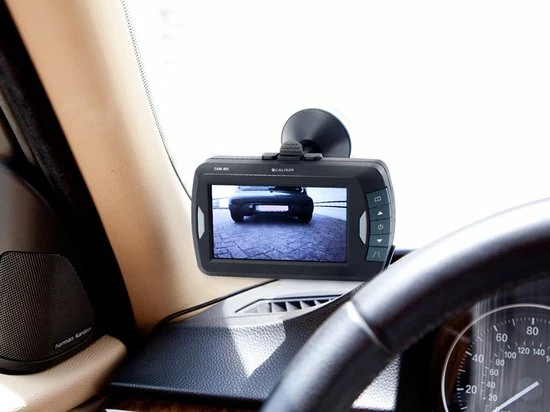 Caliber Draadloze Achteruitrijcamera Met 4,3 Inch Scherm Voor Auto En Camper Waterbestendig (CAM401) 8 Caliber Draadloze Achteruitrijcamera Met 4,3 Inch Scherm Voor Auto En Camper Waterbestendig (CAM401) - Afbeelding 6