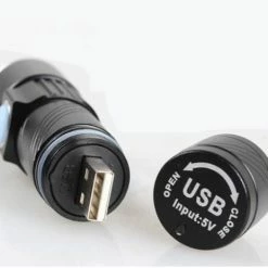 LED Flashlight Oplaadbare USB LED-zaklamp - Herlaadbare Flashlight Waterproof - 800 Lumen - Met Zoom - Waterbestendig - Zwart 17 LED Flashlight Oplaadbare USB LED-zaklamp - Herlaadbare Flashlight Waterproof - 800 Lumen - Met Zoom - Waterbestendig - Zwart -CeLaVi winkel 550x464