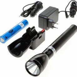 Maglite ML150LR LED Li-Ion Zaklamp - 1082 Lumen - Zwart 11 Maglite ML150LR LED Li-Ion Zaklamp - 1082 Lumen - Zwart -CeLaVi winkel 550x536 1