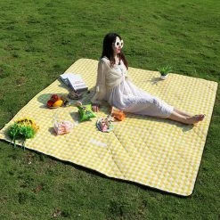Fuegobird- Picknickdeken-200 X 200 Cm-Stranddeken- Opvouwbare Campingdeken- Waterdicht- Zanddichte Picknickmat- Draagbare Tuin-strandmat- Machinewasbaar- Voor Kamperen- Tuin- Park- Strand-geschikt Voor Kinderen's Kruipdeken (geel) -CeLaVi winkel 550x550 385