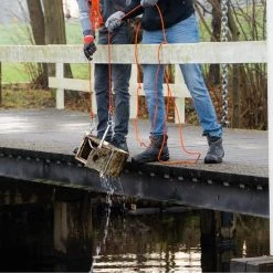 Magfishion Vismagneet Touw - 20 Meter Lang - Karabijnhaak - 500 KG Trekkracht – Dik Touw Met Musketonhaak - Oranje -CeLaVi winkel 550x550 536