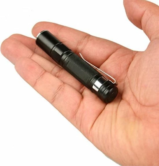 WiseGoods - Professionele LED Zaklamp - LED Licht - Mini Zaklamp - Zaklamp Met Klip - Penlight - Krachtige Zaklamp 3 WiseGoods - Professionele LED Zaklamp - LED Licht - Mini Zaklamp - Zaklamp Met Klip - Penlight - Krachtige Zaklamp