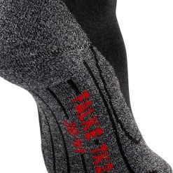 FALKE TK2 Explore Wandelsokken Warm Winter Zacht Thermisch Ademend Anti-blaar Antizweet Zonder Motief Met Elastische Boord Merinowol Zwart Heren Sportsokken - Maat 44-45 -CeLaVi winkel 550x666 4