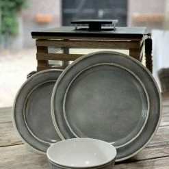 RJRoyal Living RJRQuality Camping Servies - 12 Delig – 100% Melamine Servies Set – Campingservies – Melamine Borden -CeLaVi winkel 550x708 1