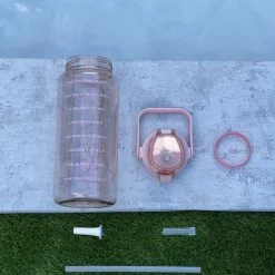 Merkloos Waterfles 2 Liter - Waterfles Met Rietje - Grote Waterfles - Sportbidon - Twee Liter Waterfles - Sportfles - Sportfles Fitness - Bottle 2 Liter- Drinkfles - Schenkfles - Roze Transparant - Gratis Armband - Waterflessen -CeLaVi winkel 550x733 41